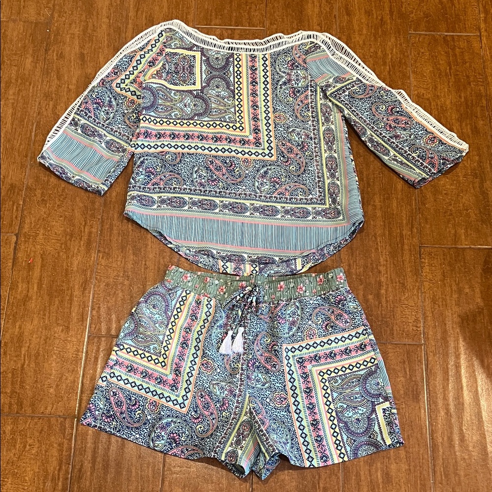 Amy Byer Blue and Green Kids Matching Set